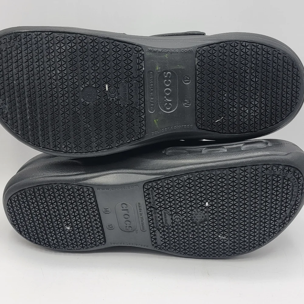 CROCS sleek black